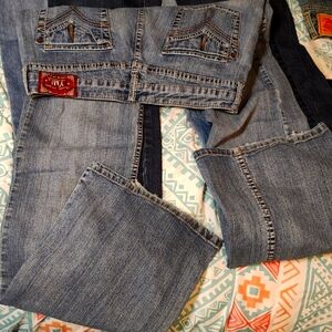 YMI ladies jeans size 11 Pre-owned Light blue good condition